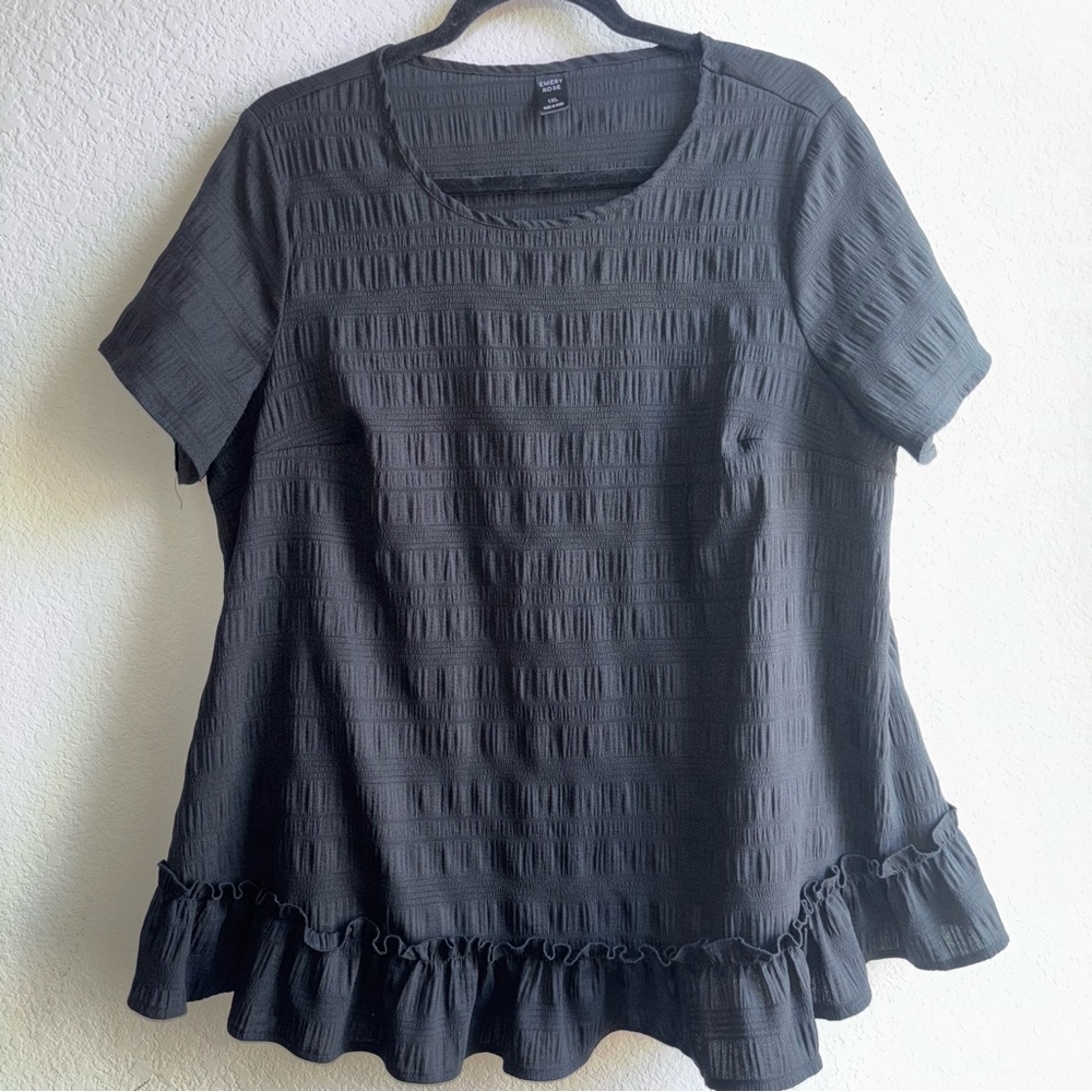Black Textured Ruffled Bottom Women's Plus Size Top by Emery Rose